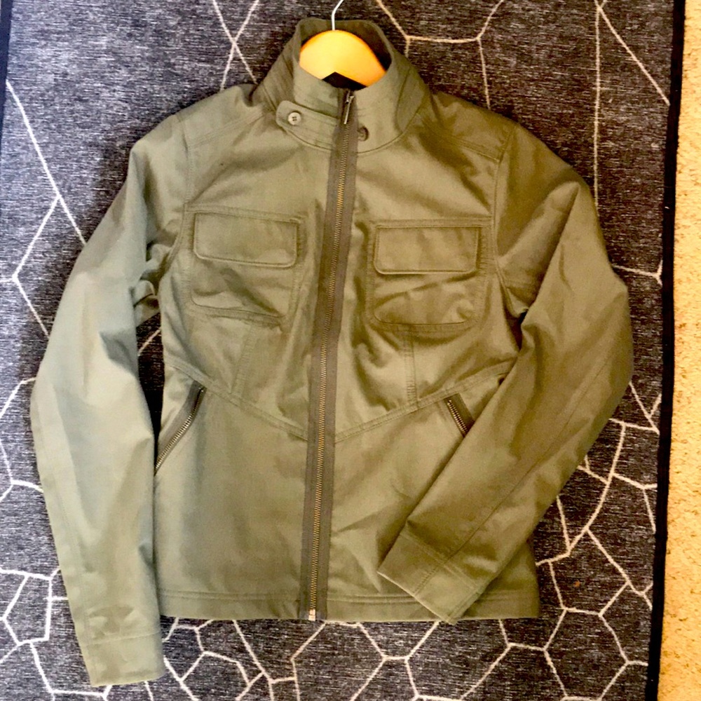 Nau women’s rain jacket